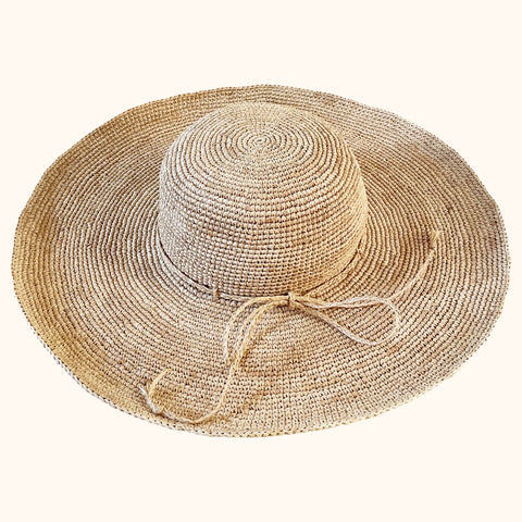 PACKABLE CROCHETED NATURAL RAFFIA SUN HAT - FLAT BRIM