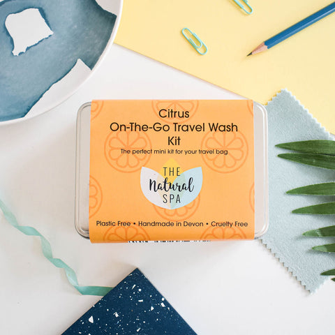 ON THE GO TRAVEL WASH KIT