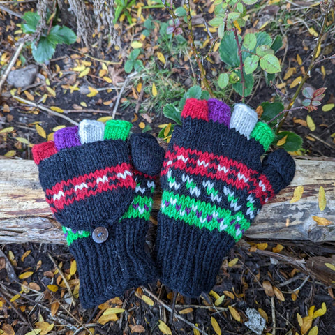 HOLLY FOLDOVER MITTENS - by Cool Trade Winds